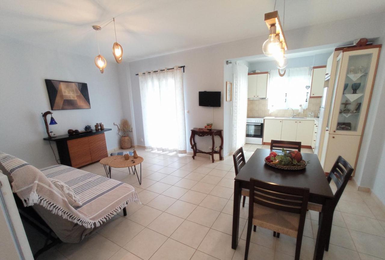 G Apartment In Agia Efimia 외부 사진
